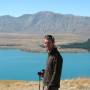 Nouvelle-Zélande - Yohann devant le lac fluo