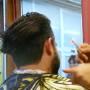 Turquie - Yoann chez le coiffeur (kebab des oreilles