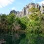 Laos - Lagon bleu et arbres verts