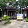 Cambodge - femmes moine qui vivent au temple