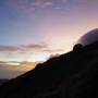 Indonésie - Le Rinjani avec sa coiffe qui malheureusement nous gache la vue du sommet....