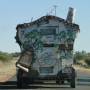 Australie - Vu sur la route. Y a plus bizarre que nous