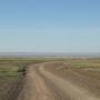 Mongolie - La petite ville de Dalandzadgad au loin ... seulement 14 000 habitants, mais elle semble si grande! 1ere ville depuis AltaÏ .. soit 1300km!!!!